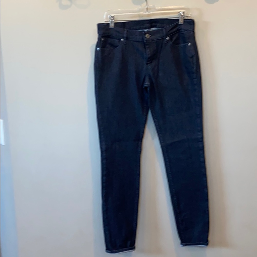 Levi’s dark wash 710. Like new.